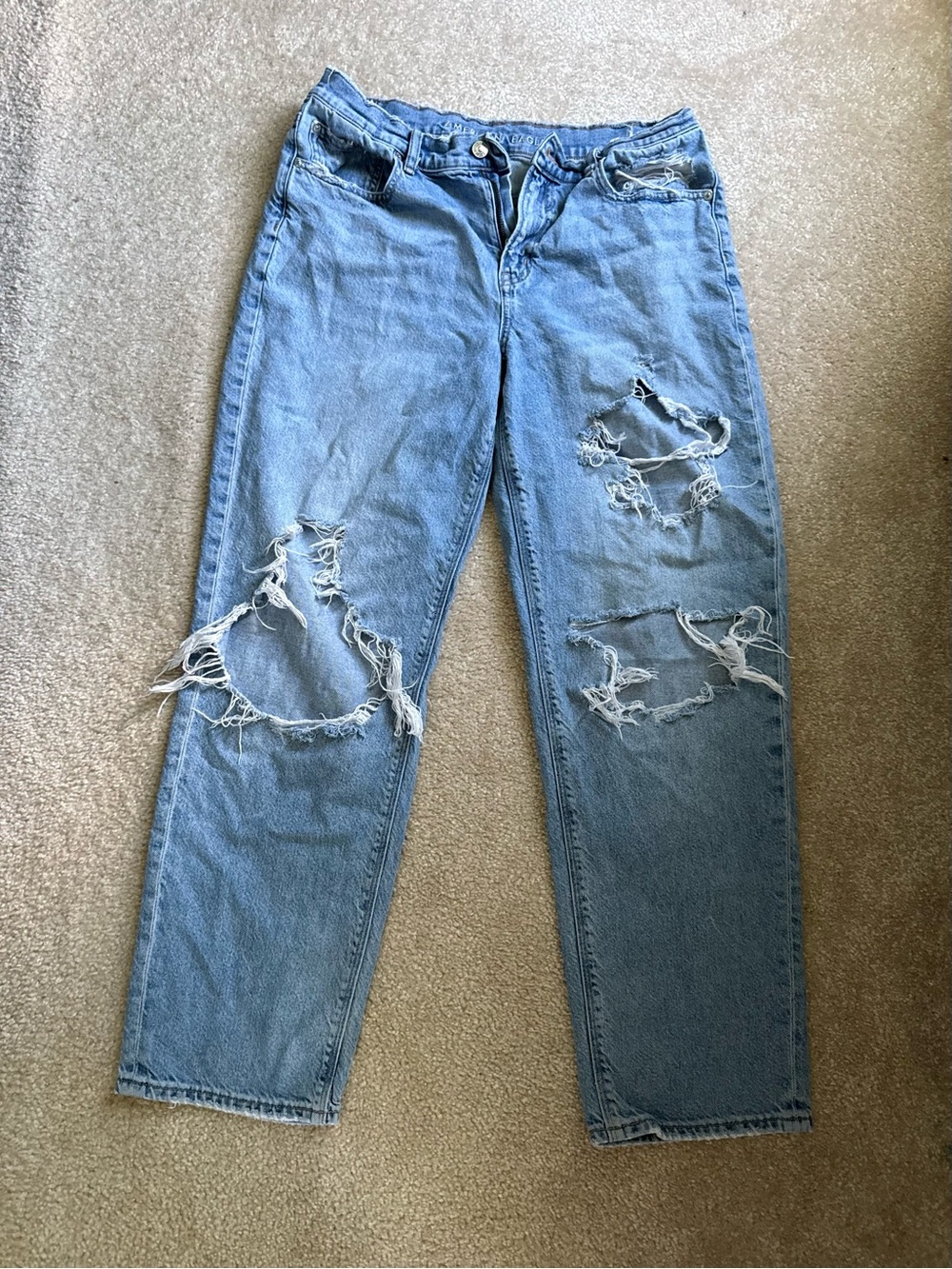 American Eagle Outfitters 90s Straight Distressed Light Wash Size 14 Regular
